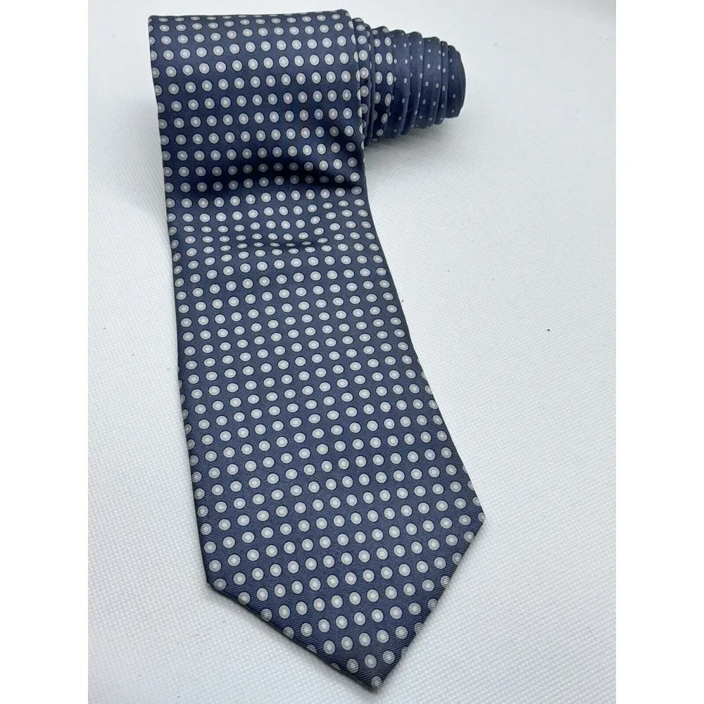 Tommy Hilfiger Polka Dot Gray 100%‎ Silk Tie 59L by 3.75W.
